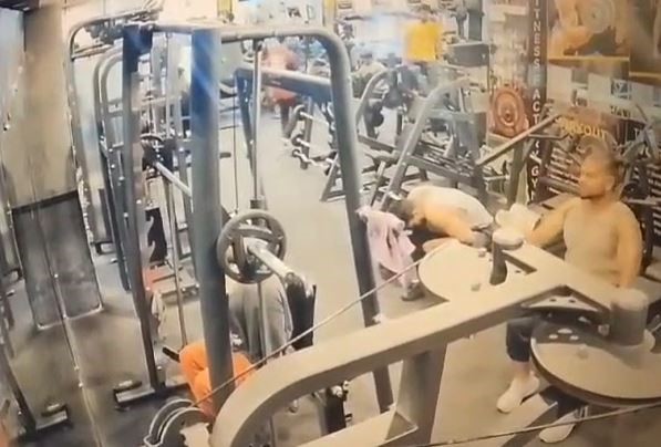 You are currently viewing 32-Year-Old Man Dies After Fainting At Varanasi Gym