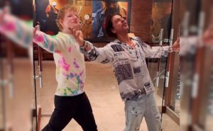 Read more about the article Ed Sheeran On Recreating Shah Rukh Khan's Iconic Pose: "Don't Think I Got It Quite Right"