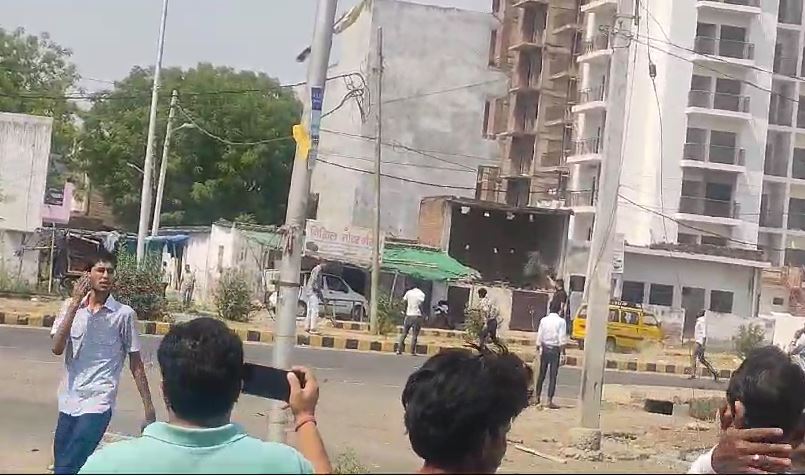 Road Rage Leads To Stone Throwing, Firing In Lucknow