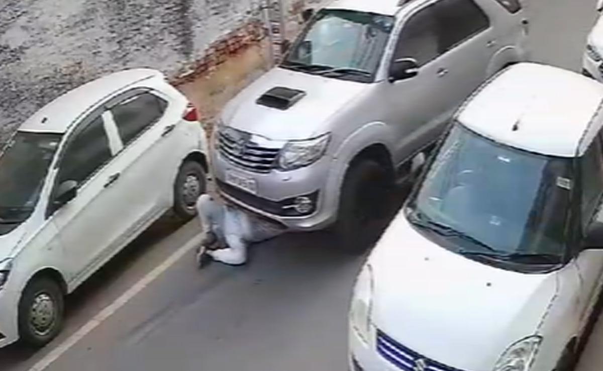 70-Year-Old Man Dragged For Several Feet By SUV In UP's Jhansi