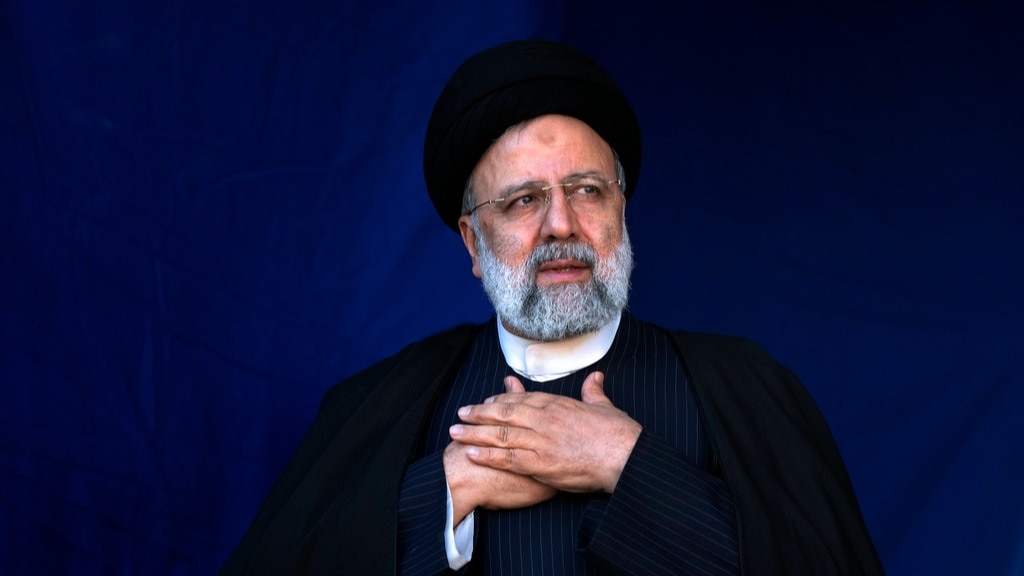 Helicopter carrying Iran’s President Ebrahim Raisi makes rough landing: Report