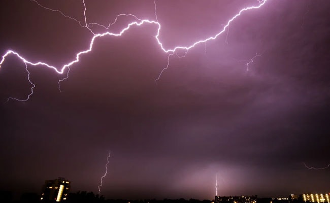 You are currently viewing 3 Killed In Separate Lightning Strike Incidents In Telangana: Cops