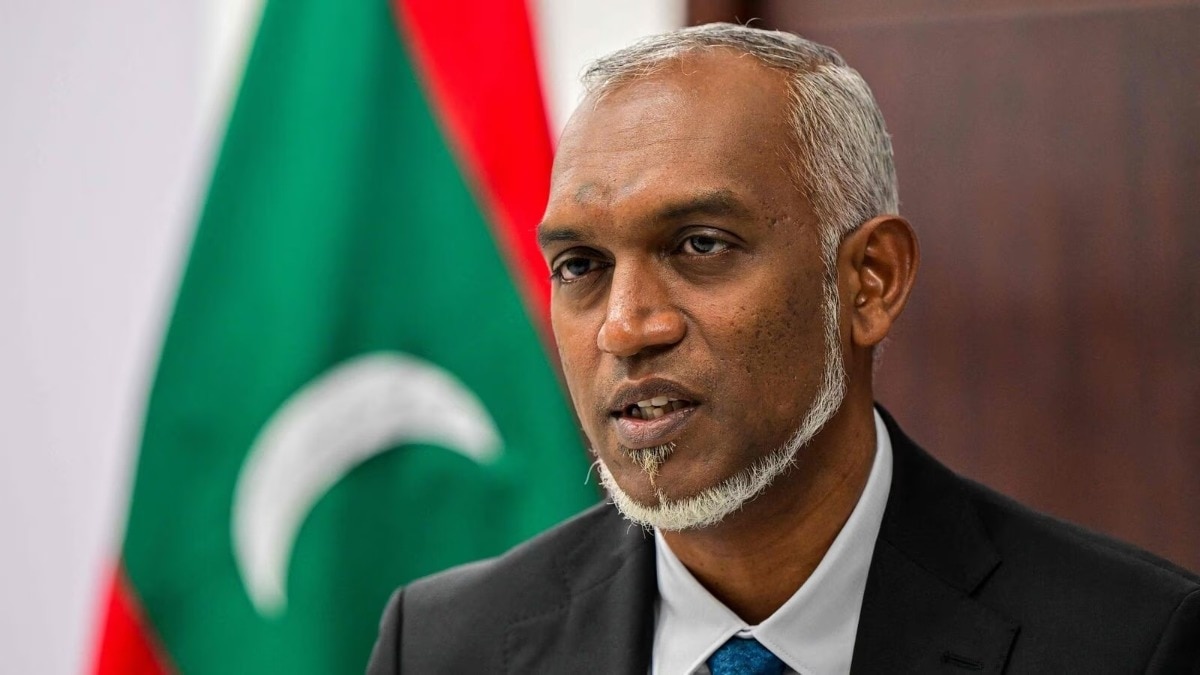 Maldives Defence Minister admits their pilots can’t fly aircraft given by India