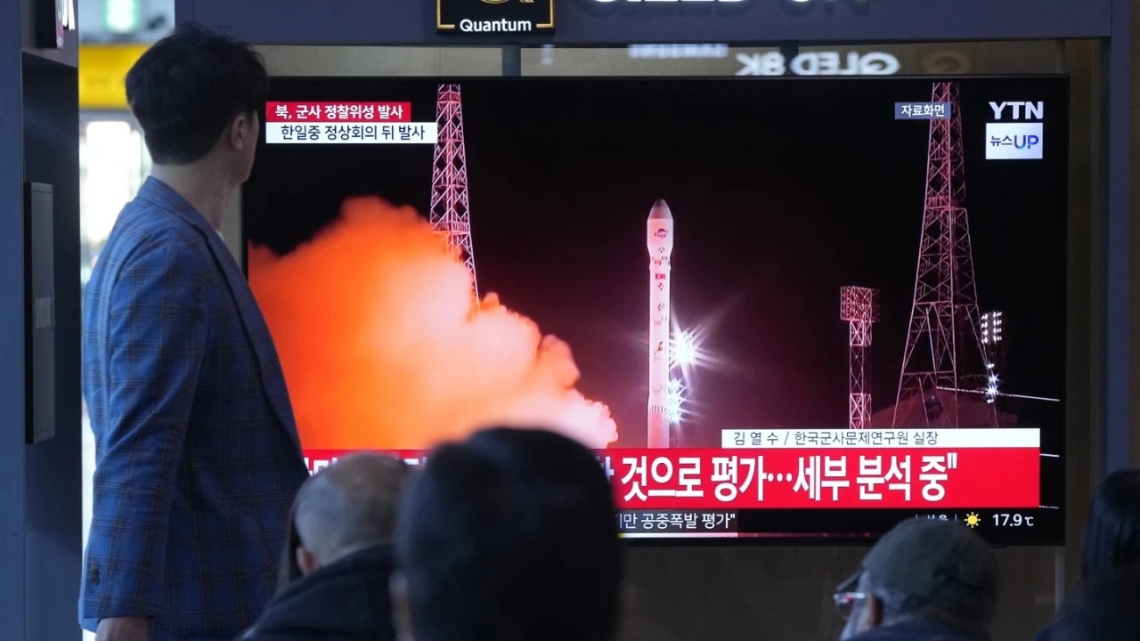 You are currently viewing North Korea’s spy satellite launch fails, rocket explodes in mid-air