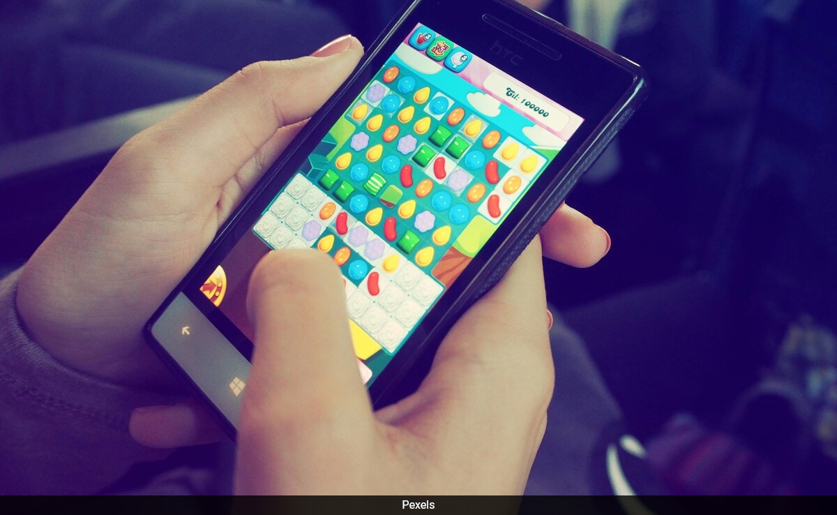 US Priest Spends ,000 Of Church Funds On Candy Crush, Arrested