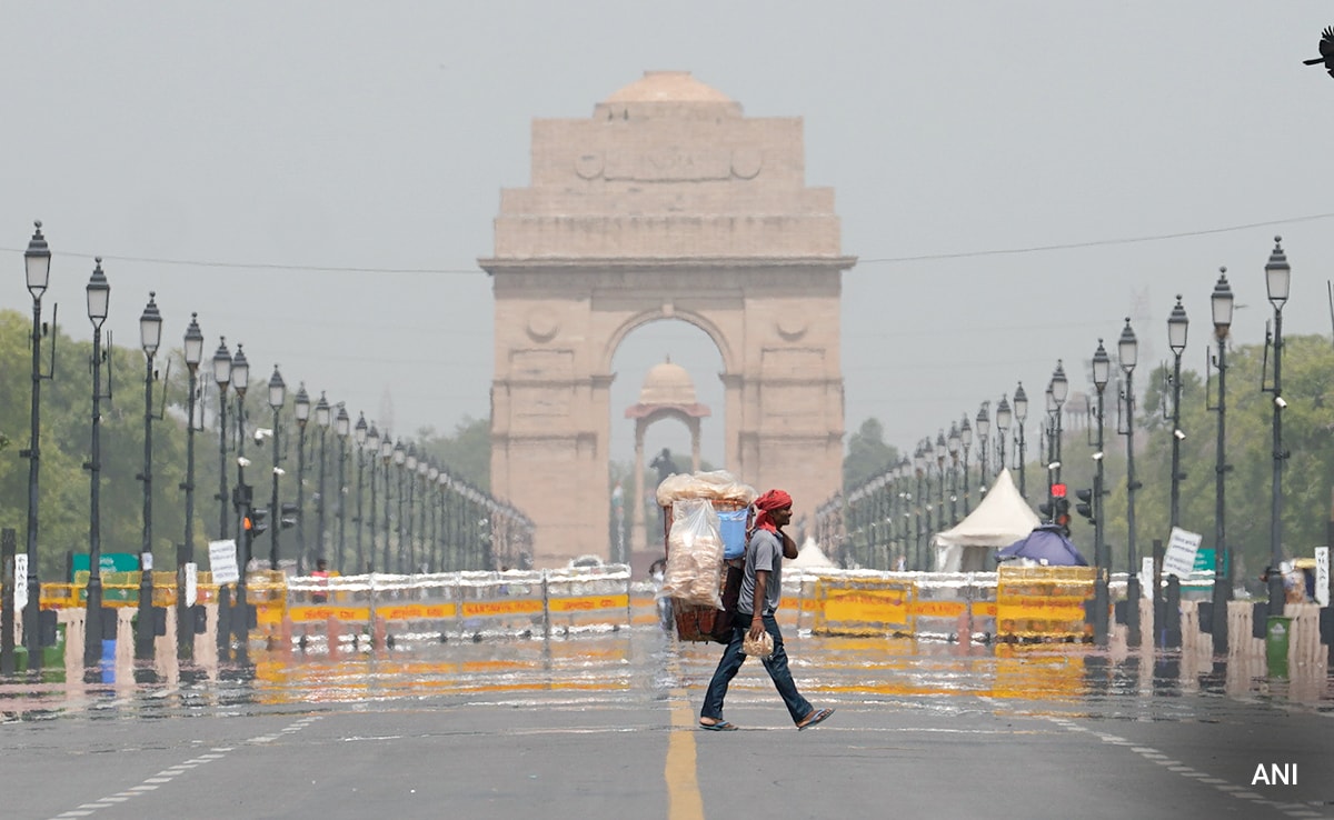 Red Alert Issued Across North India For Next 5 Days Due To Heatwave