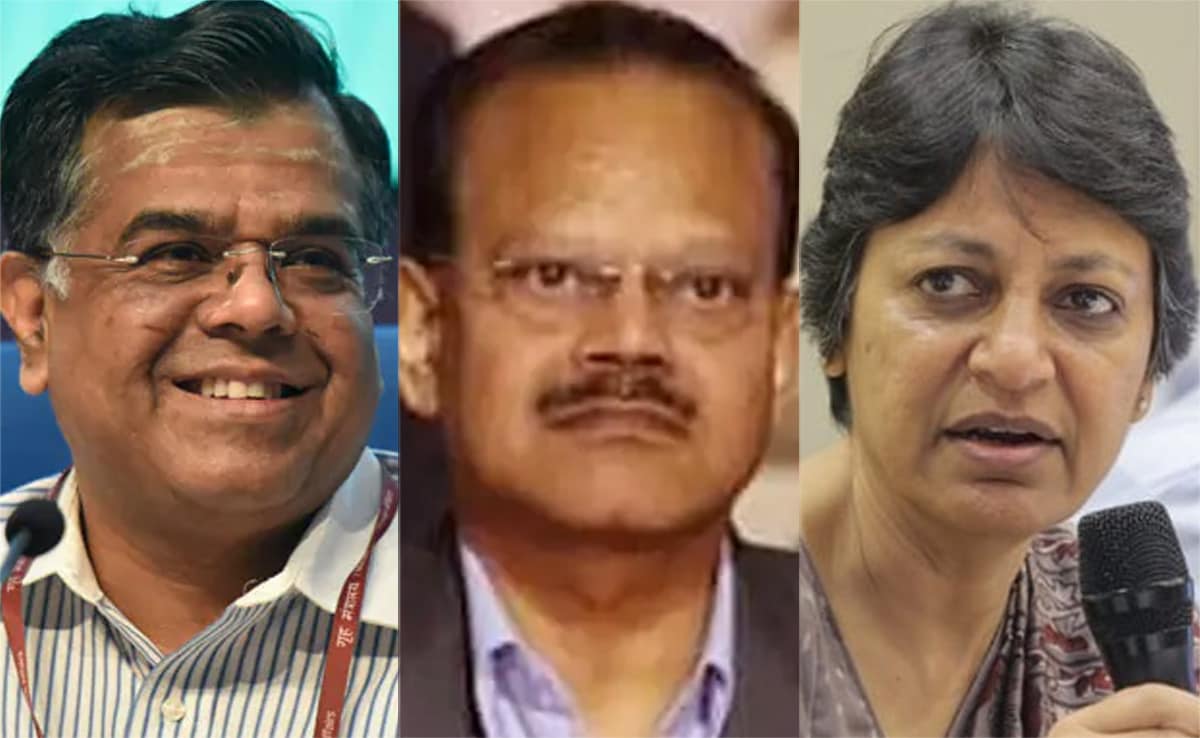 You are currently viewing India's Top Bureaucrat: The Three Contenders
