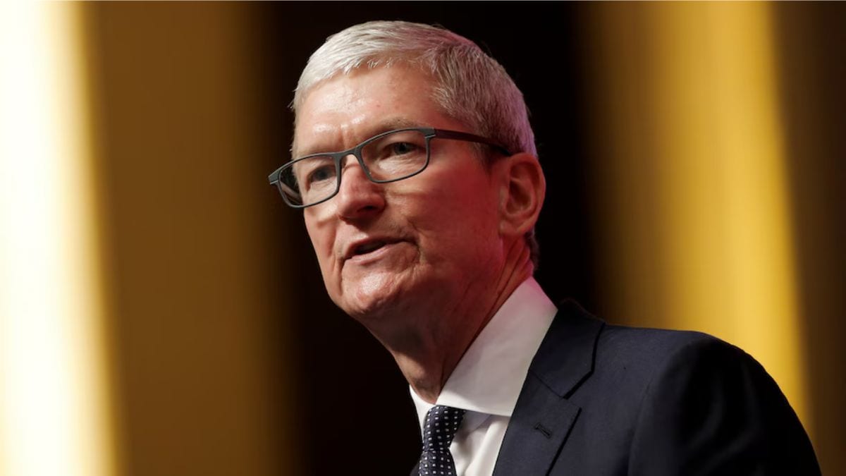 Read more about the article Apple CEO Tim Cook Hints at “Some Very Exciting” Generative AI Announcements Soon
