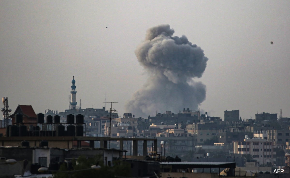 You are currently viewing Israeli Strike Kills 31 In Gaza As US Envoy Jake Sullivan Meets Benjamin Netanyahu Amid Rafah Ops