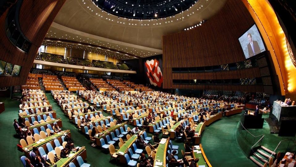 UN General Assembly backs Palestinian bid for membership