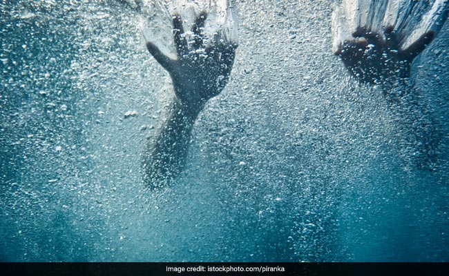 You are currently viewing 3 Minors Drown While Bathing In Bihar's Burhi Gandak River