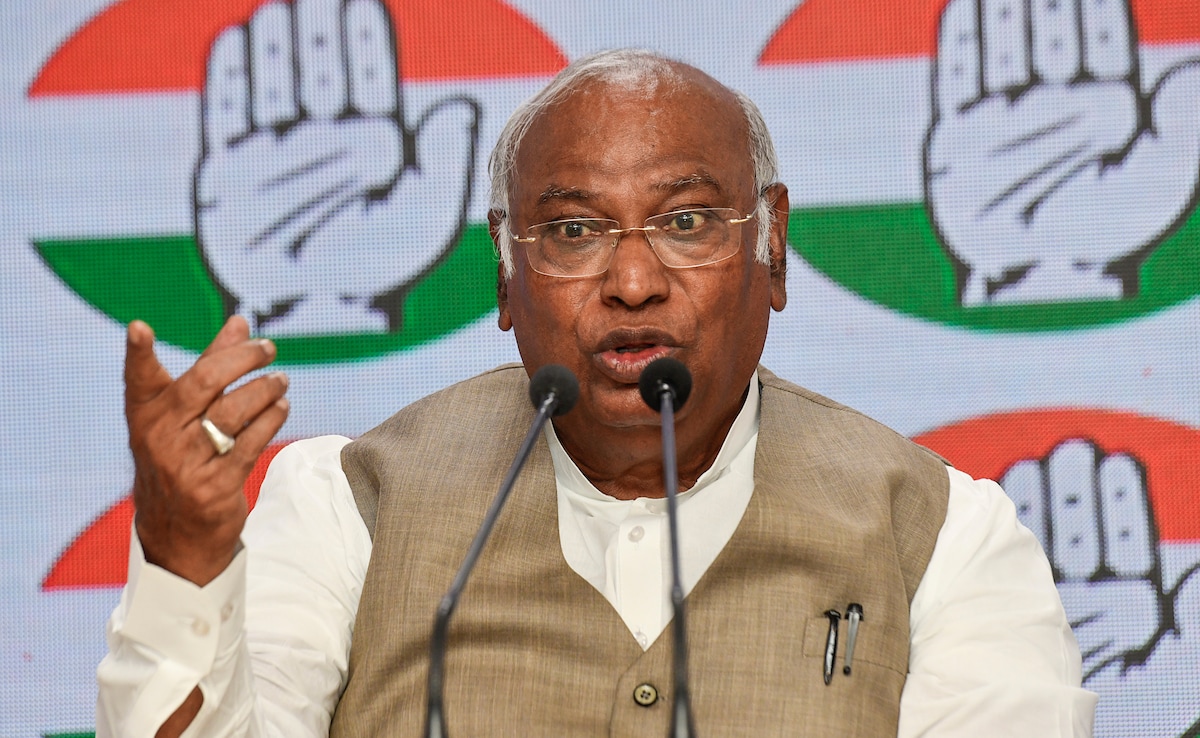 You are currently viewing "Shuffling Bureaucrats No Solution": M Kharge As Exam Body Chief Sacked