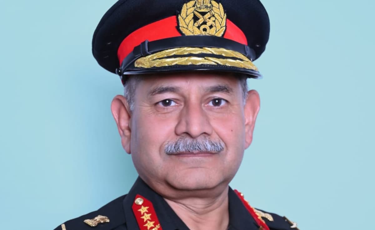 You are currently viewing 40 Years Of Service, Top Miliary Honours: All About India's Next Army Chief