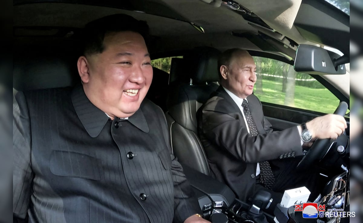 Read more about the article Vladimir Putin Gifts Kim Jong Un Limousine Made With Imported South Korean Parts