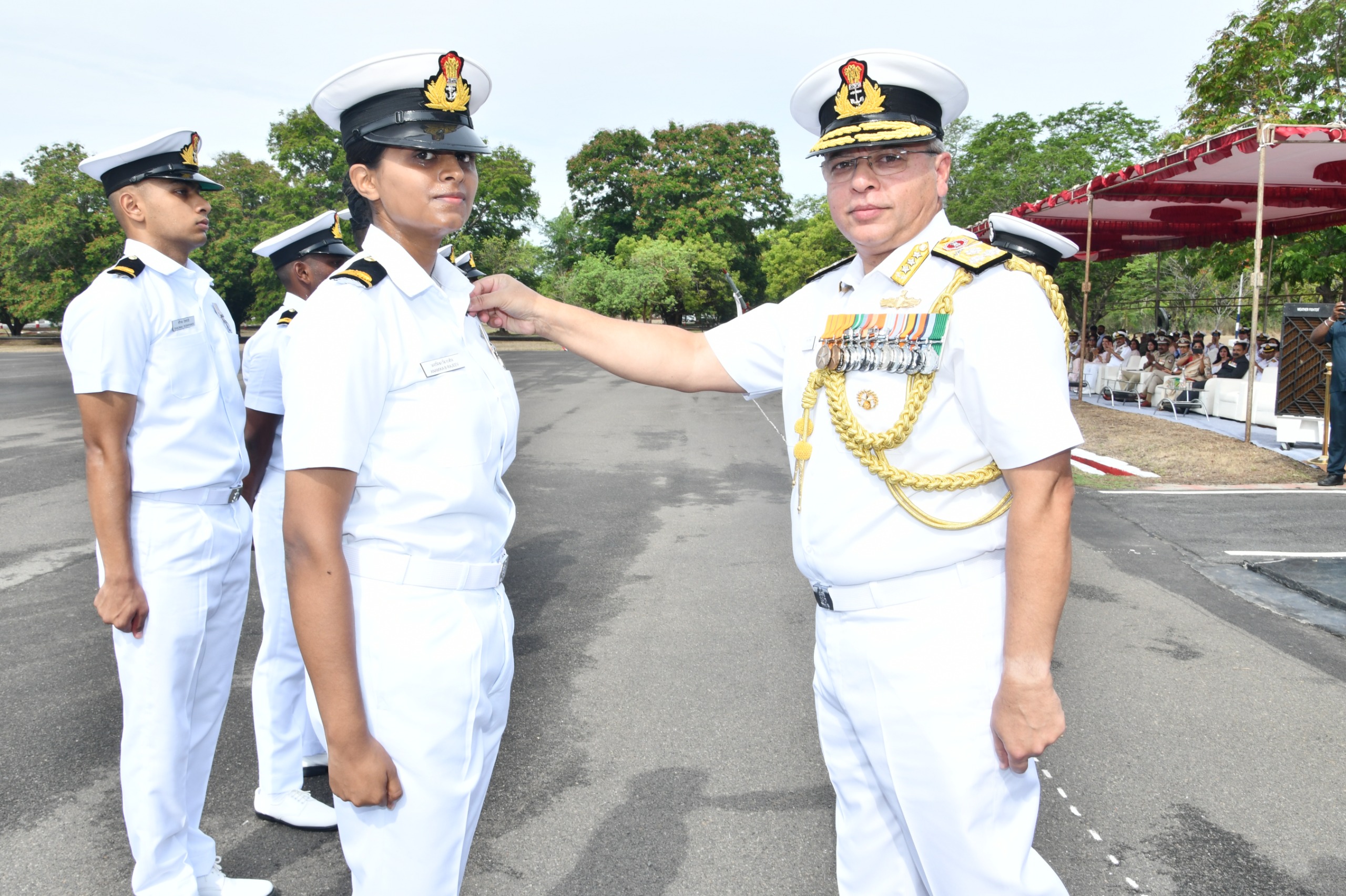 Sub-Lt Anamika Rajeev Becomes Indian Navy's 1st Woman Helicopter Pilot