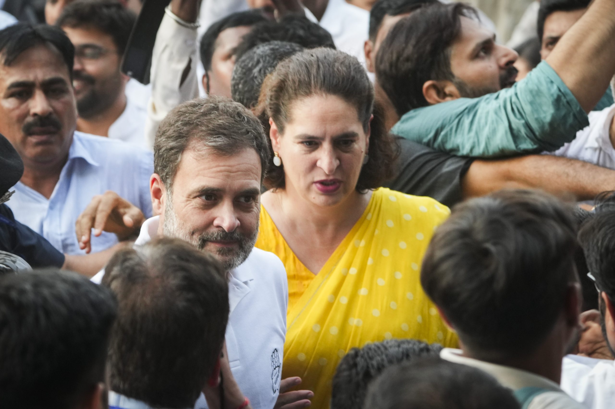 Read more about the article "Proud To Be Your Sister": Priyanka Gandhi's Post For Rahul After Results