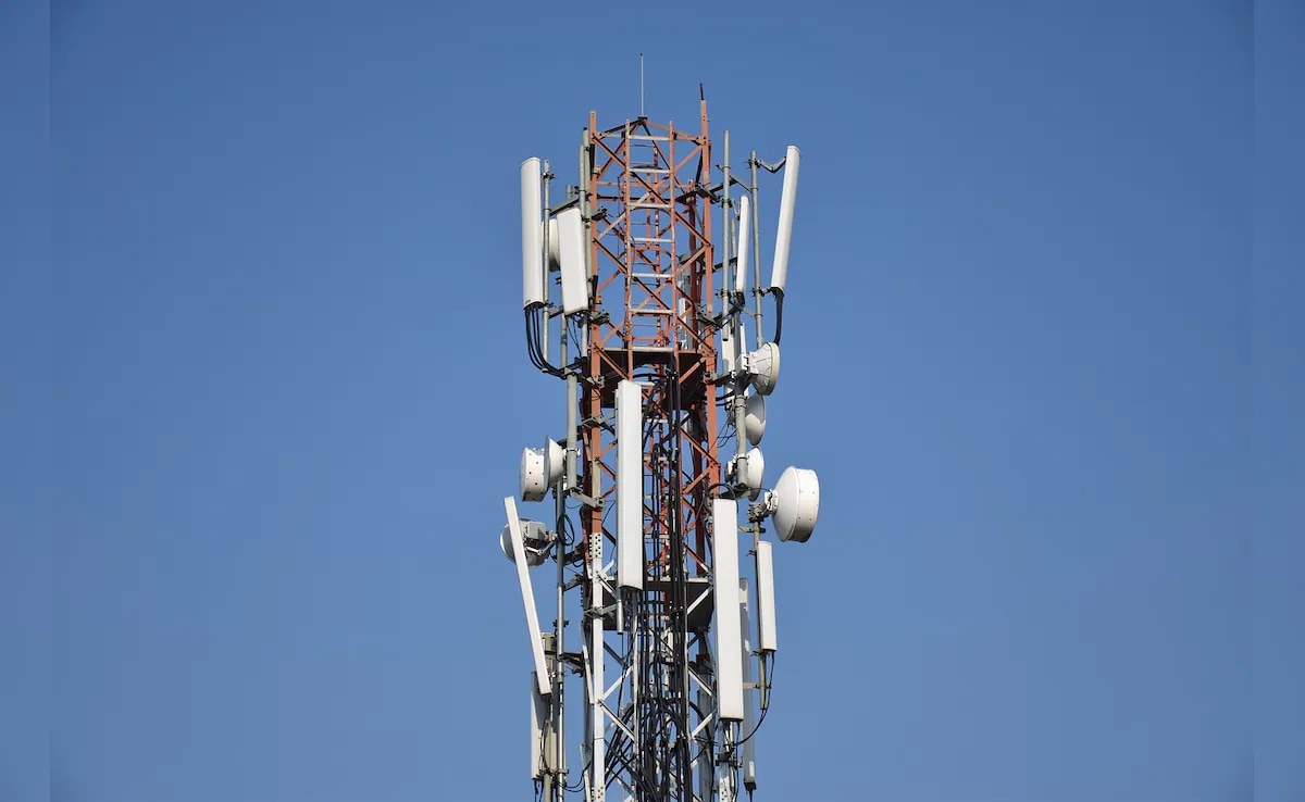 Read more about the article Centre Begins Auction For Telecom Spectrum Worth Rs 96,238 Crore