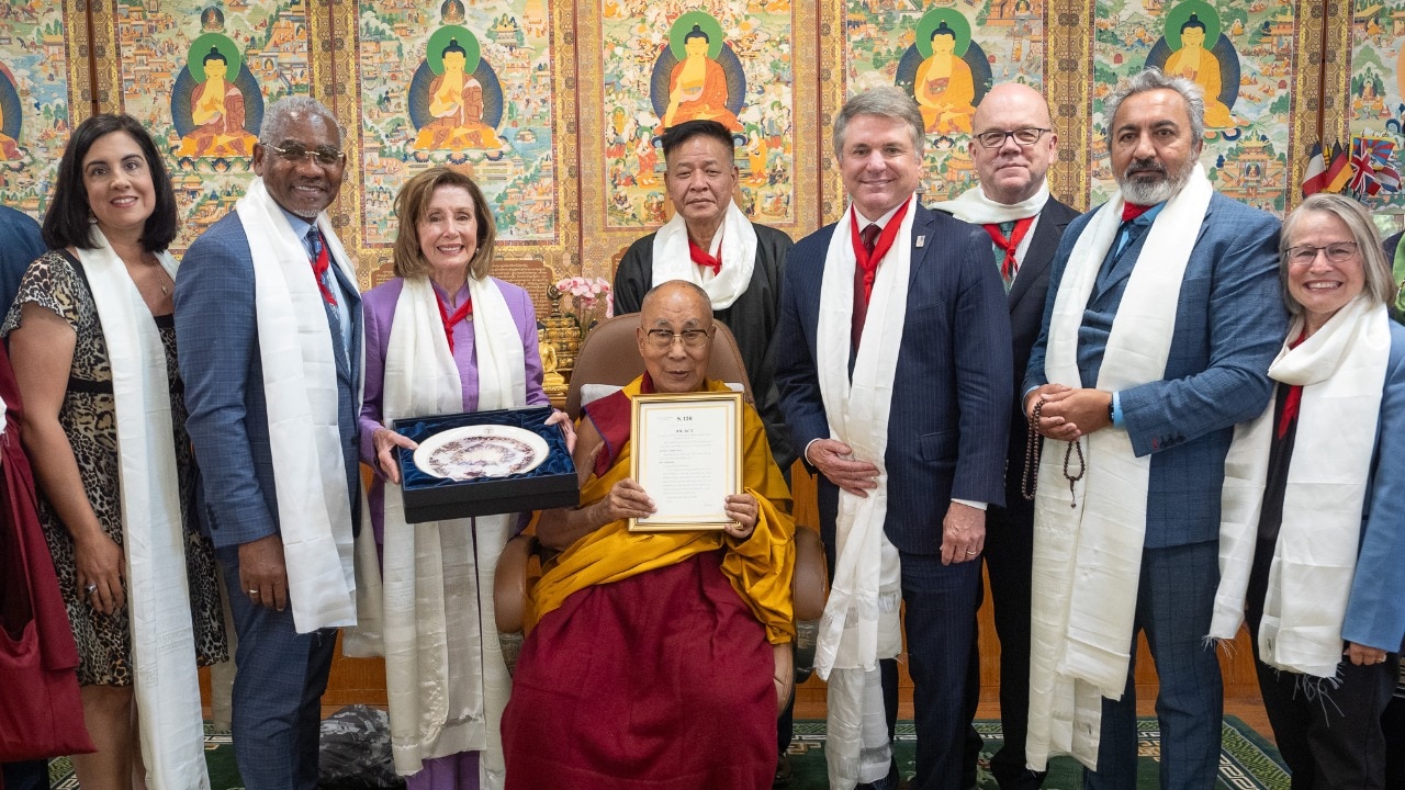 You are currently viewing Dharamshala: US lawmakers meet Dalai Lama, Tibet’s government in exile, sparking criticism from China