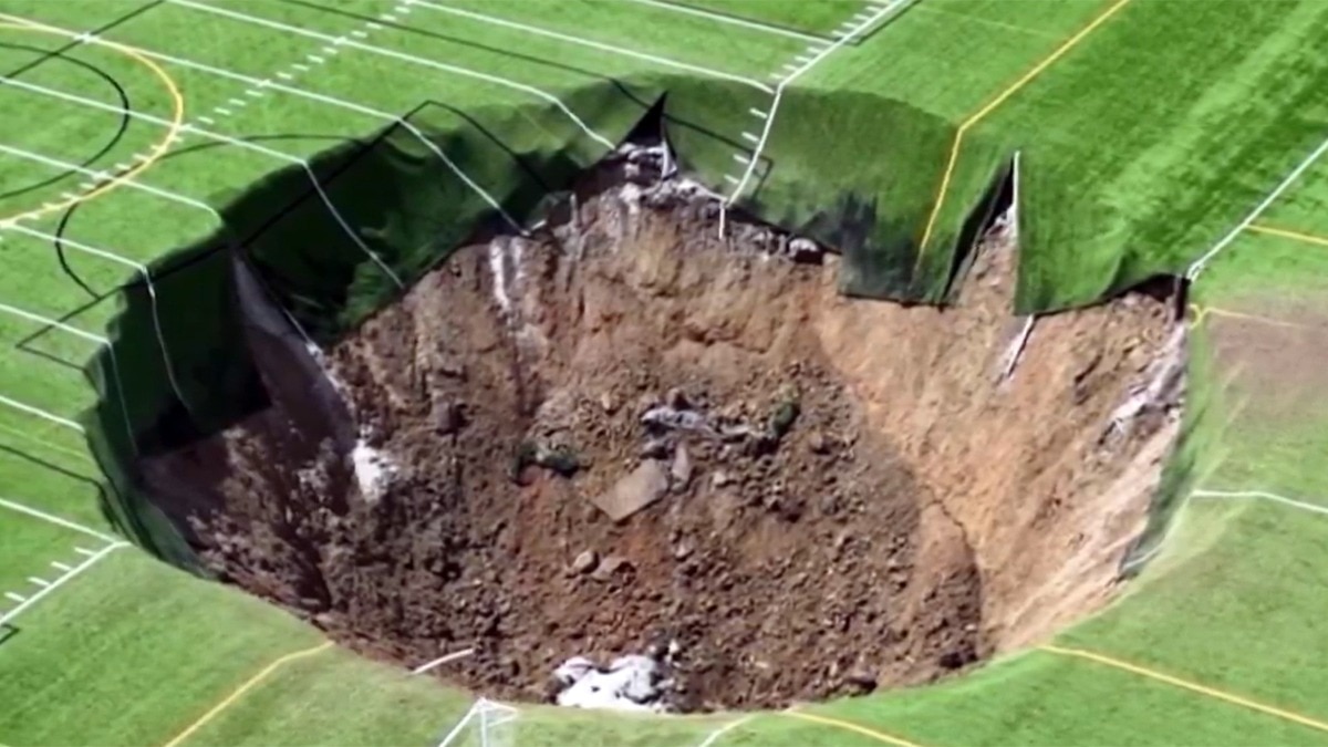 US: 100-foot-wide sinkhole swallows Illinois soccer field after mine collapse. Viral video