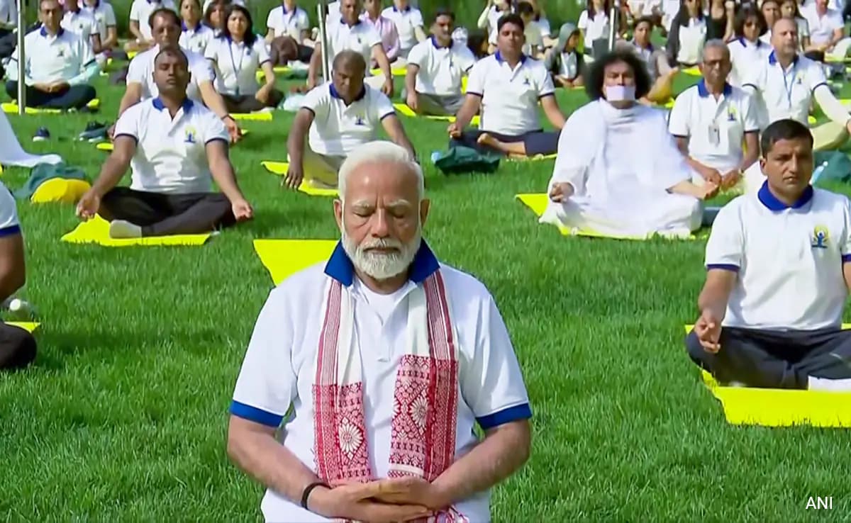 You are currently viewing International Yoga Day 2024 LIVE: PM Modi To Perform Yoga Near Dal Lake In Srinagar