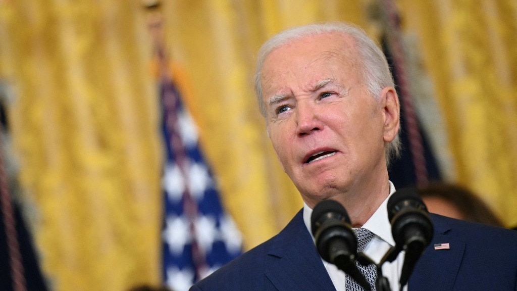 You are currently viewing Video: Biden’s blank stare, mumbling after he forgets what he’s talking about
