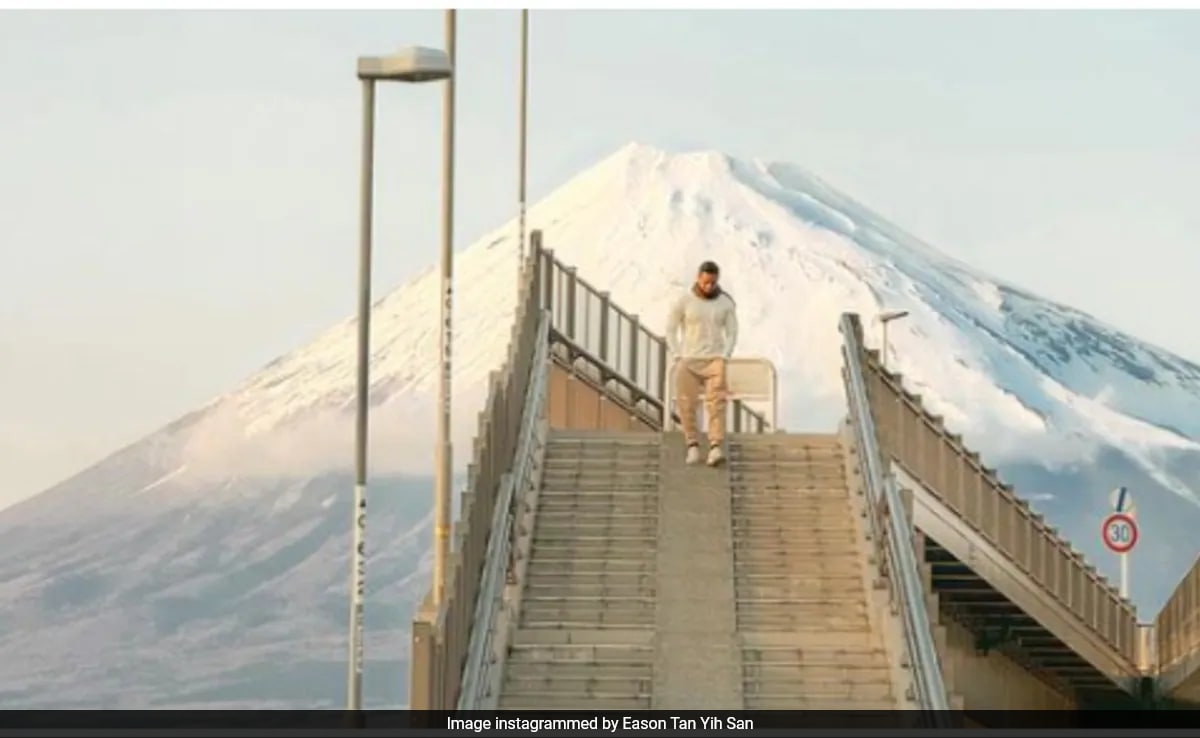 You are currently viewing Another Japanese Town To Build Fence Around Scenic Bridge To Block Mount Fuji View