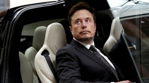 Read more about the article Tesla CEO Elon Musk Faces Shareholder Lawsuit for Alleged $7.5 Billion Insider Trading