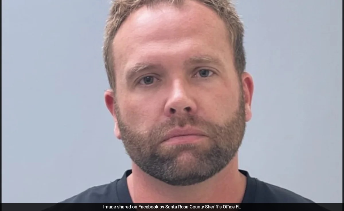 You are currently viewing US Plastic Surgeon, 41, Arrested After Wife Dies During Surgery