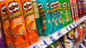 Read more about the article Man who stole Pringles defends act before police: ‘Once you pop, you can’t stop’