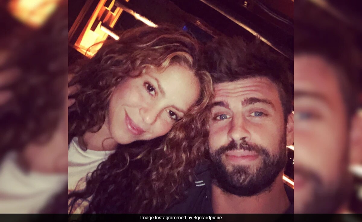 Read more about the article Shakira Says Break-Up With Gerard Pique Felt Like Being "Stabbed In The Chest"