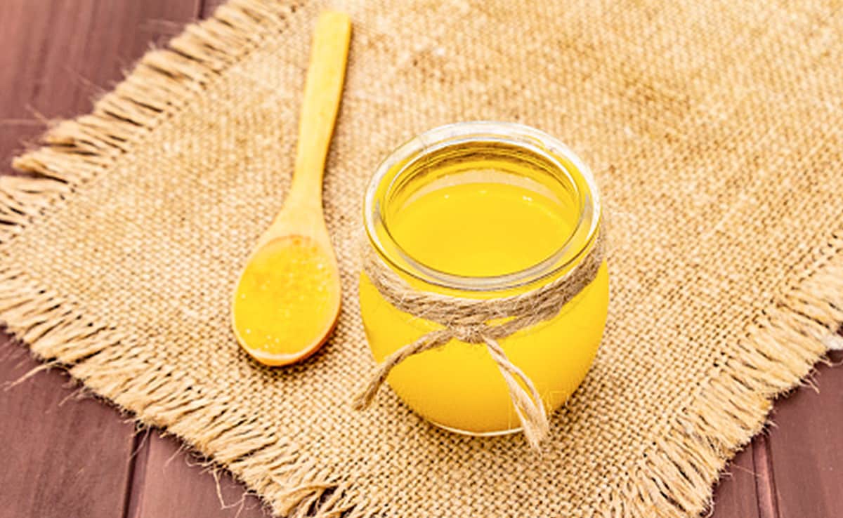 You are currently viewing 'Adulterated' Ghee, Palm Oil Worth Rs 14 Lakh Seized In Gujarat's Navsari