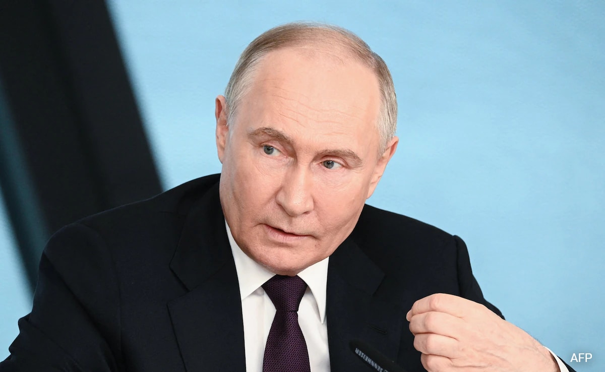 You are currently viewing Vladimir Putin Calls For Russia To “Build Up” Ties With Taliban Government