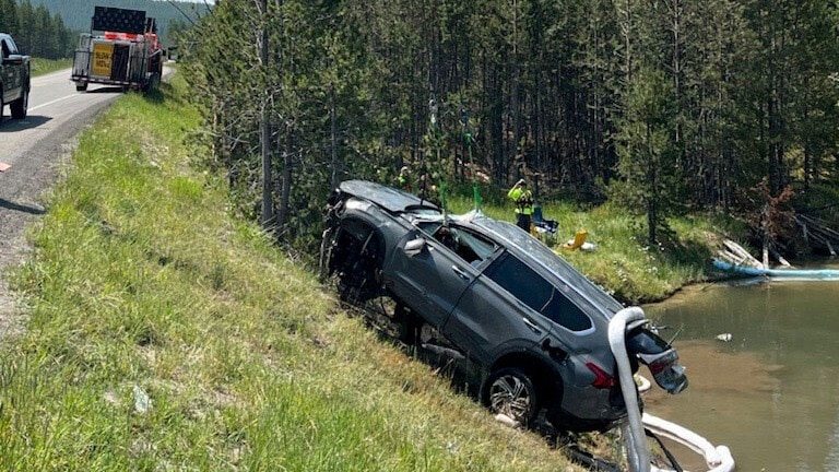 SUV crashes into inactive geyser at Yellowstone National Park in US, 5 injured