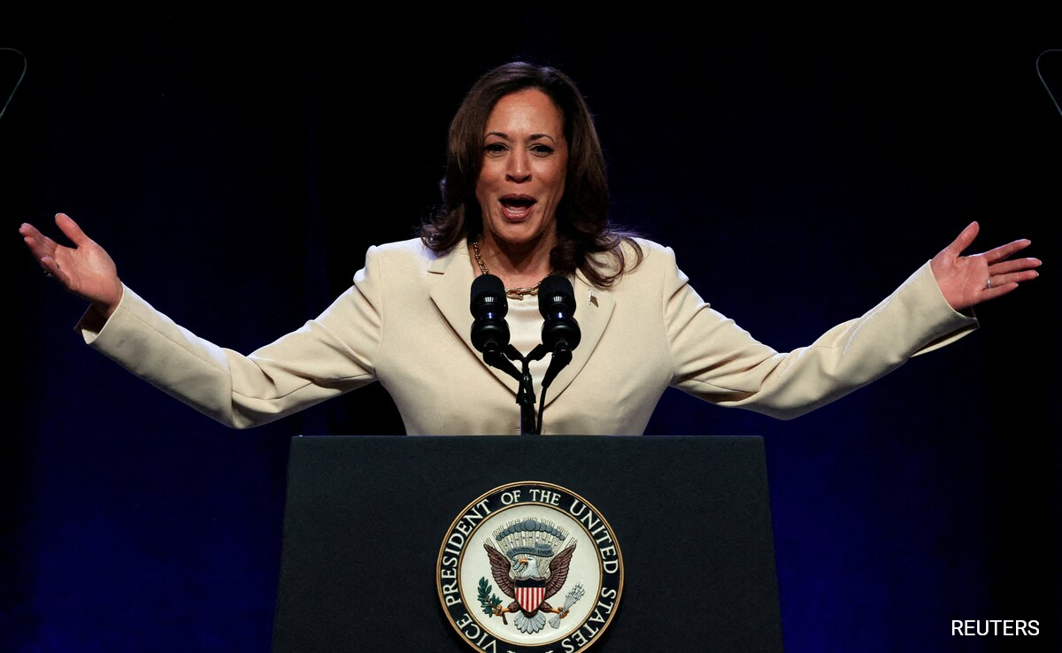 Kamala Harris Gaining Ground On Donald Trump In 6 Of 7 Swing States: Report