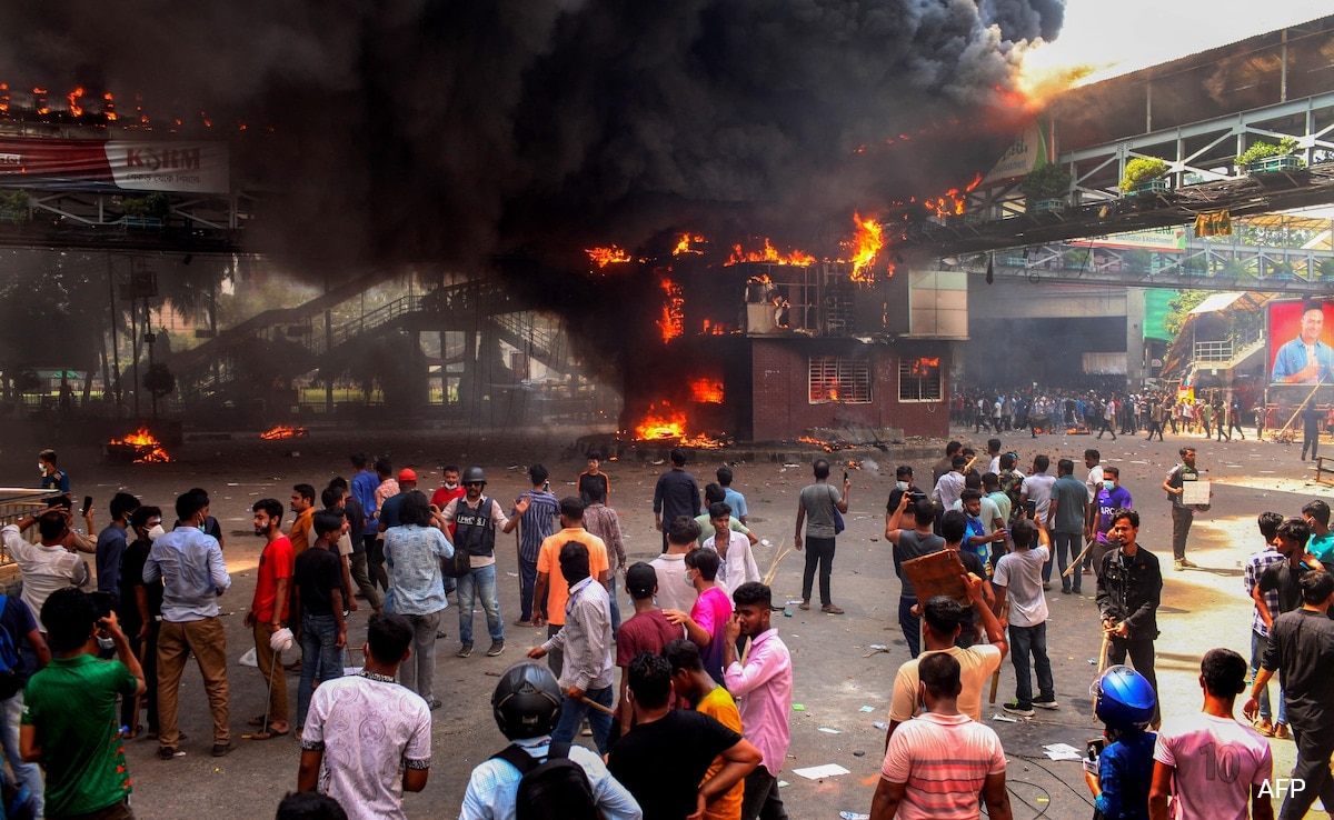 Bangladesh On Fire, Buildings, Vehicles Burnt Amid Ongoing Clashes