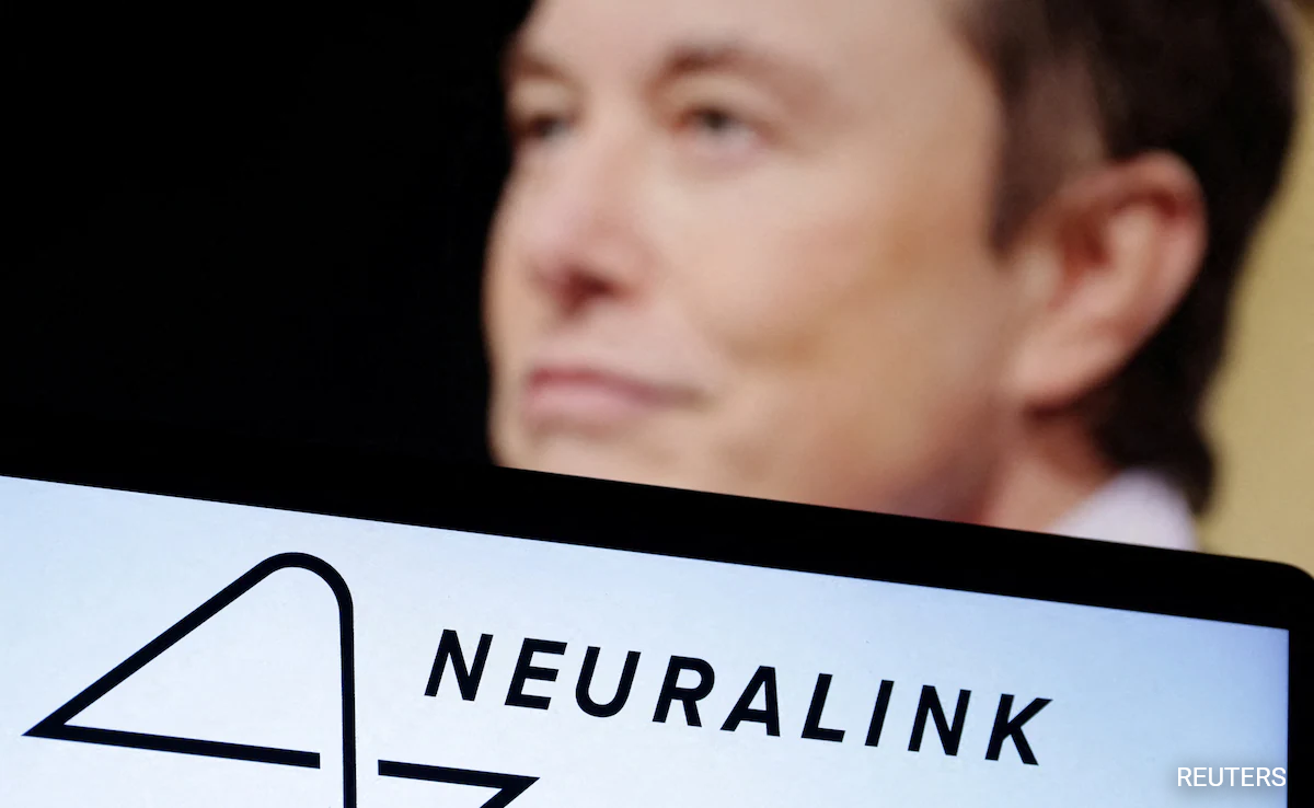 Elon Musk’s Neuralink Brain Chip Implant More Or Less Stable In 1st Patient