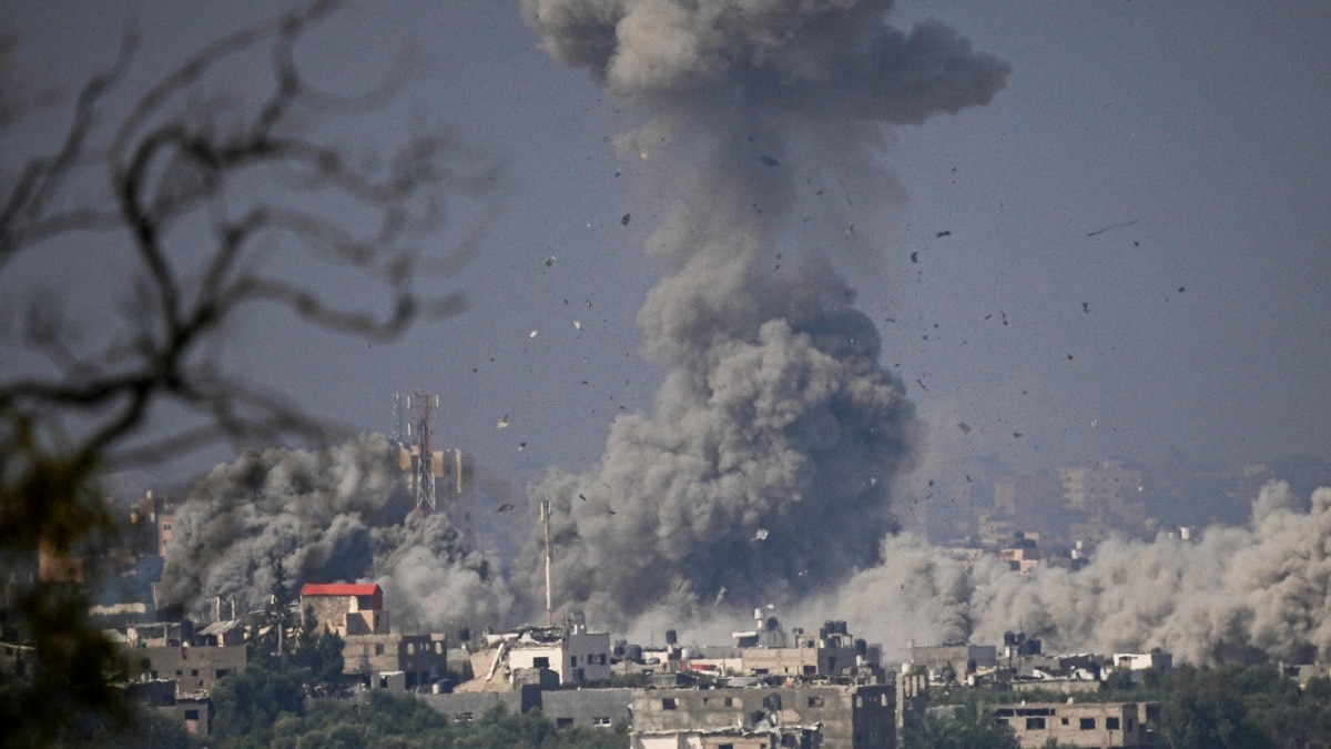 Israeli airstrike killed 90 Palestinians in humanitarian zone: Gaza officials