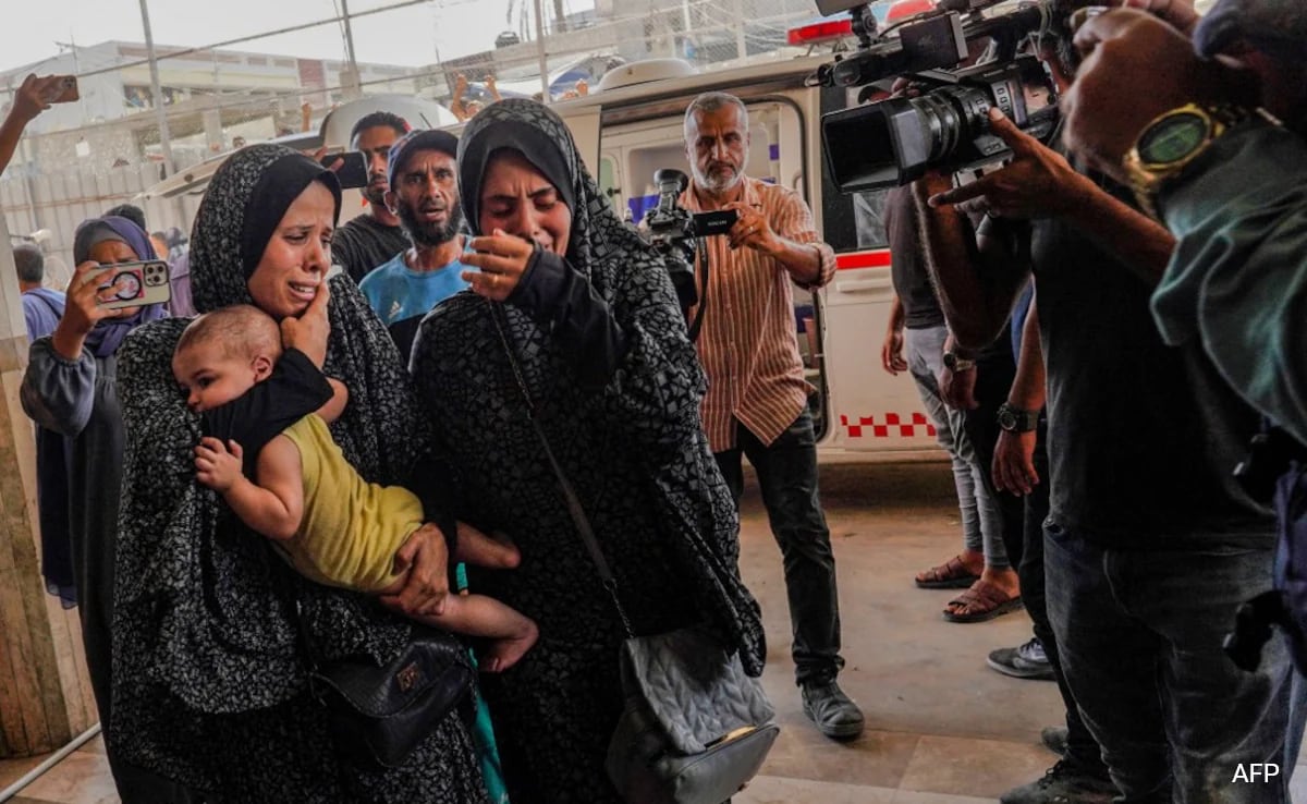 Read more about the article 180,000 Gazans Displaced In 4 Days As Israeli Aggression Continues
