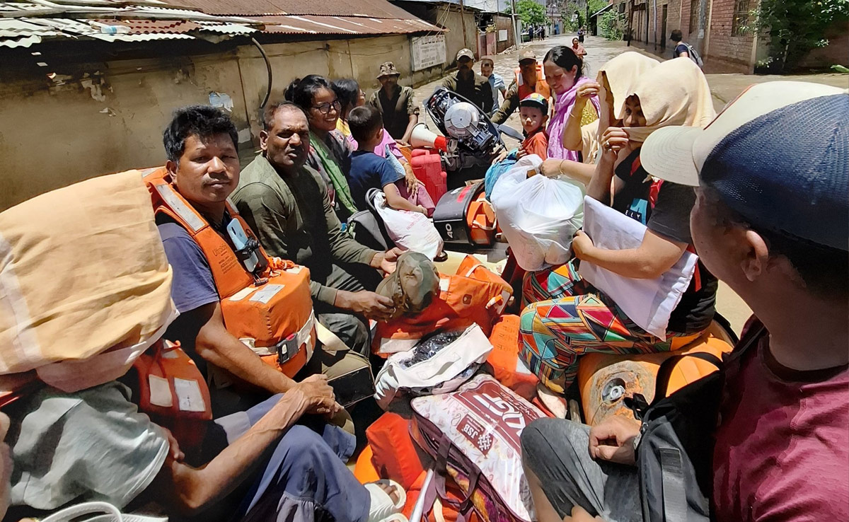 Assam Rifles Rescues Over 500, Reinforces Riverbanks In Imphal Valley