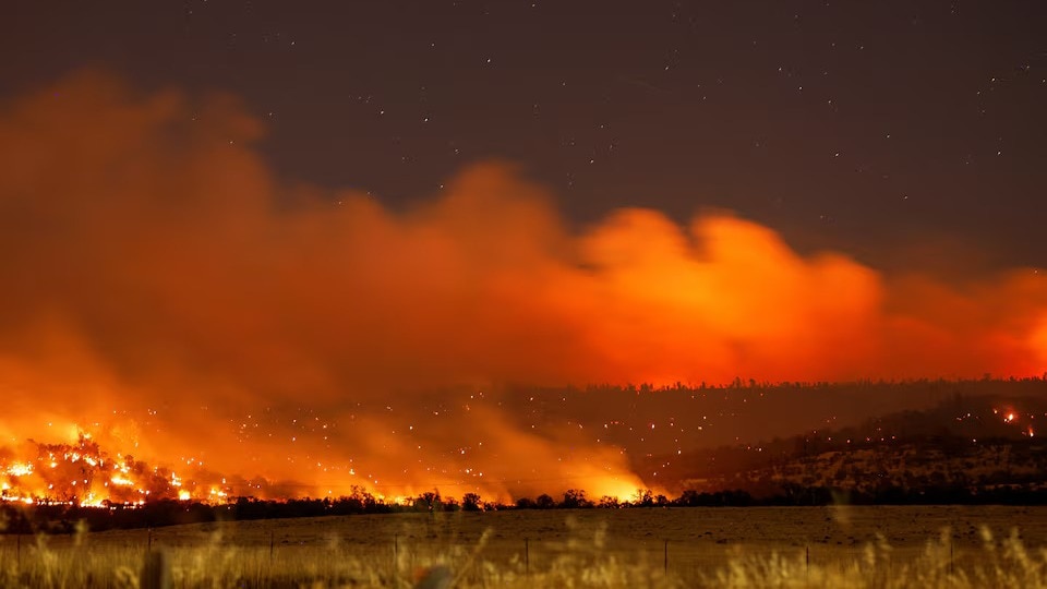 California wildfire doubles in size in 24 hours, becomes largest in US