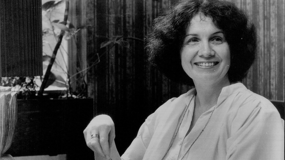 Nobel laureate Alice Munro stayed mum on stepfather raping me, says daughter