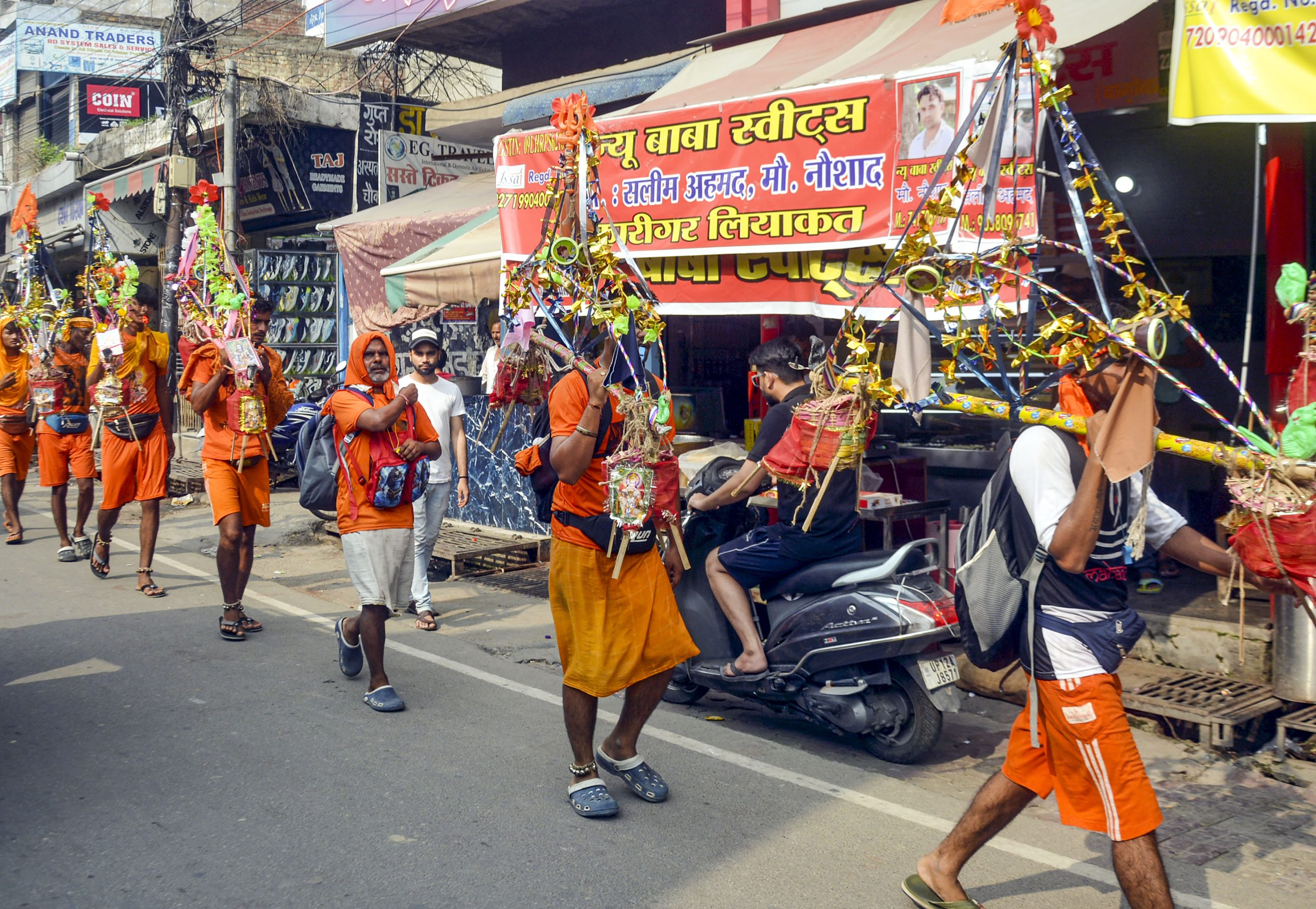 Amid Row Over Kanwar Yatra Eateries Order, Madhya Pradesh's Clarification