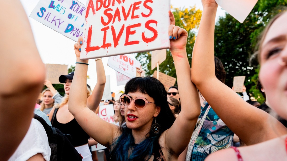 Rise in pregnancy terminations in US after verdict favouring abortion overturned