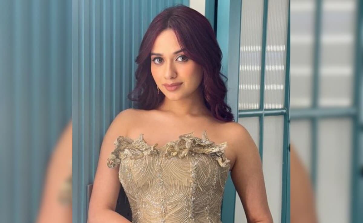 Jannat Zubair Undergoes Makeover: "New Hair, Who Dis"