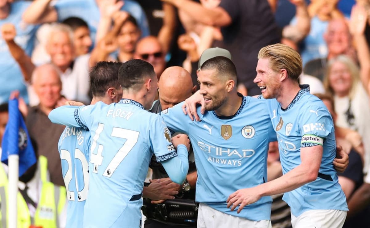 Manchester City Beat Chelsea To Start Premier League Title Defence