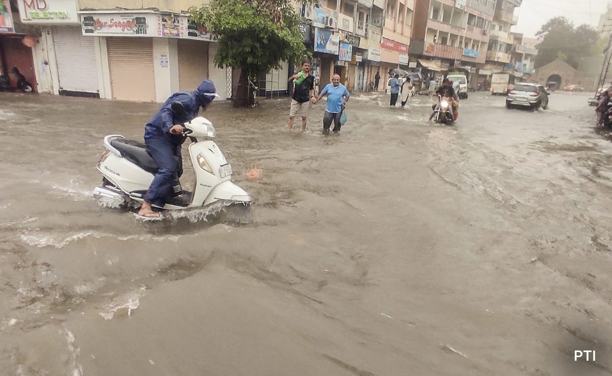 Hundreds Shifted To Safety Amid Heavy Rains In Gujarat