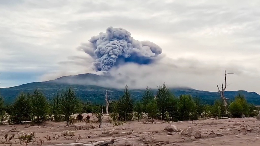 Russia: Shiveluch Volcano erupts after massive earthquake, scientists warn of a stronger one