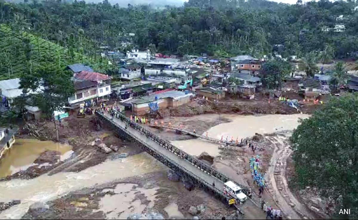 PM Modi Carries Out Aerial Survey Of Landslide-Hit Wayanad