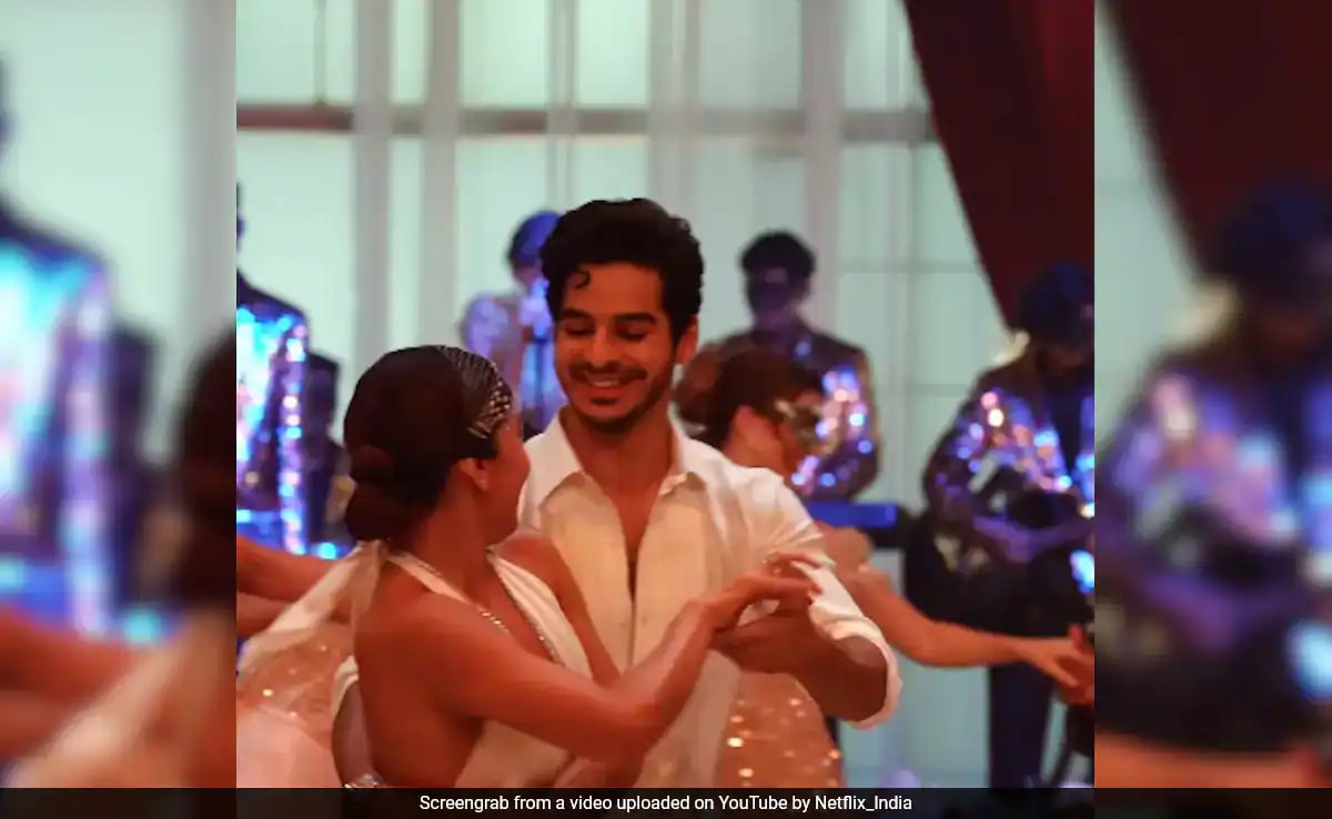 The Royals: A "Prince Charming And Startup Whiz" Meet-Cute. Bonus – Ishaan Khatter-Bhumi Pednekar, Zeenat Aman