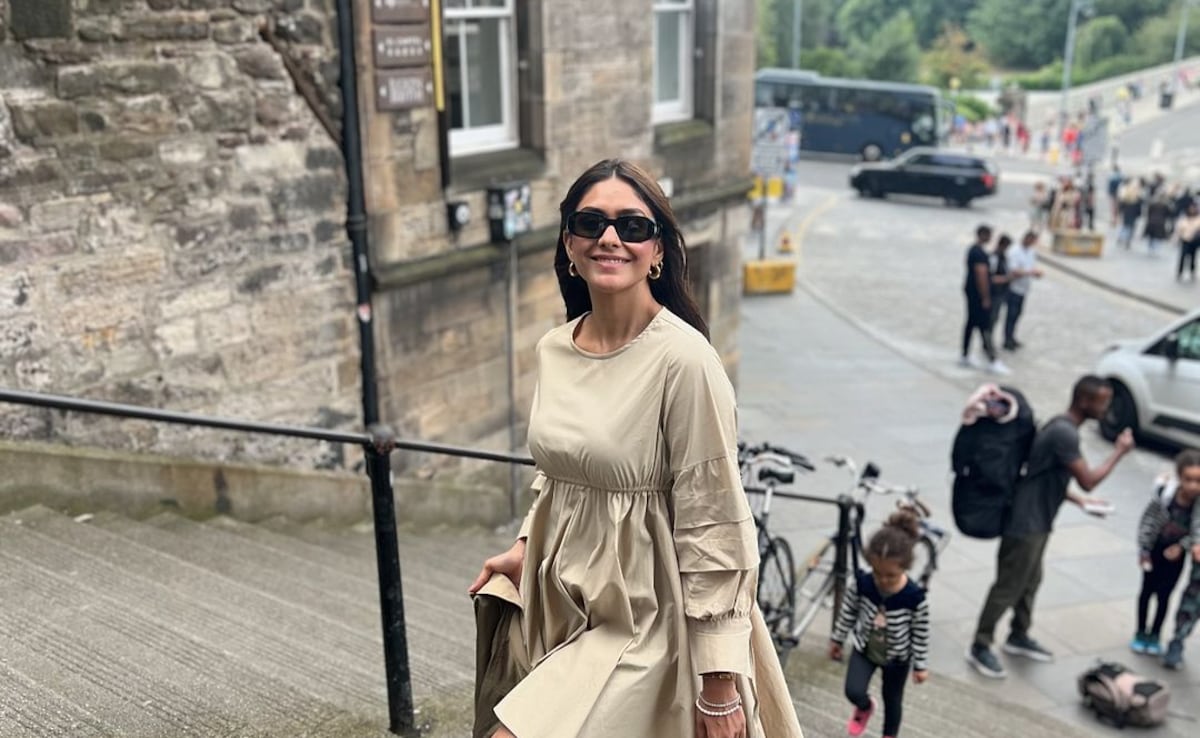 "Eat, Stroll, Pose": Mrunal Thakur's Latest Mantra As She Extends European Birthday Festivities